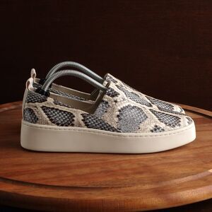 Vince Shoes Womens SZ 6.5 Saxon Snakeskin Print Platform Slip On Casual Sneakers